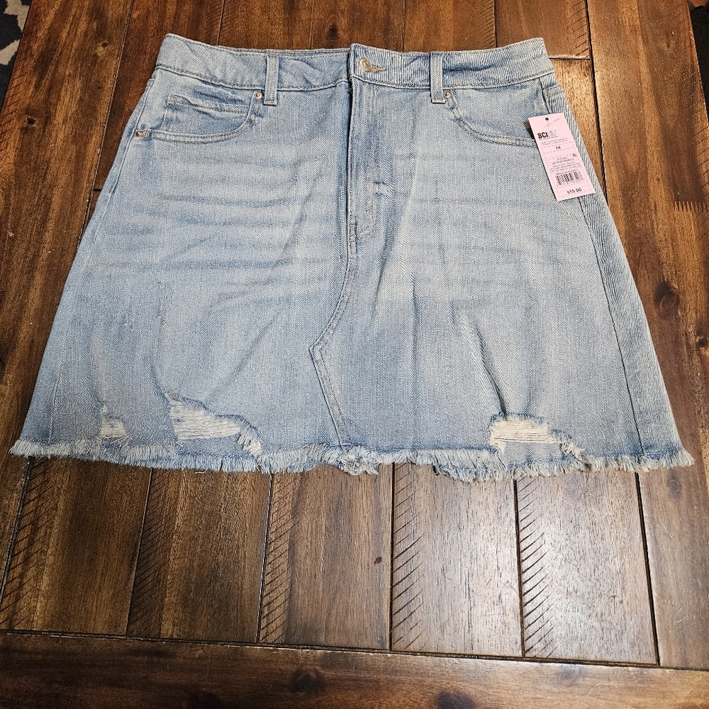 Wild fable light blue denim skirt, size 14, stretchy, never worn